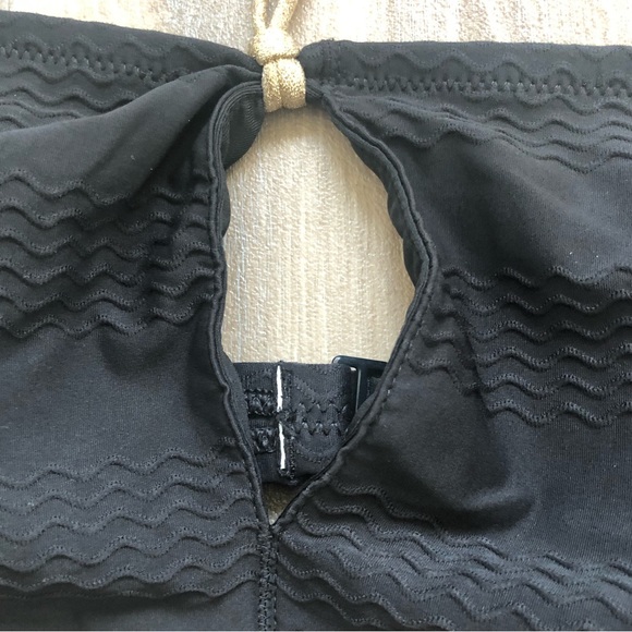 CLEARANCE✨ Aerie Jacquard Keyhole Bandeau Bikini Top - Picture 8 of 13